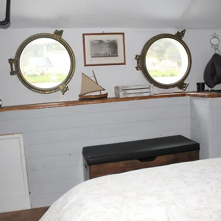 Botel Gisele Peniche 1930 Digoin